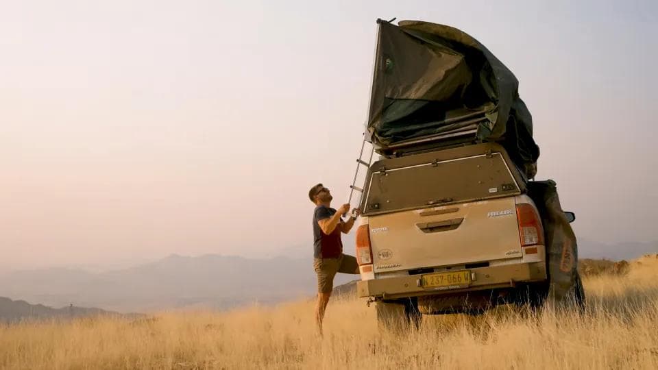 4x4 Camper mit Dachzelt mieten in Namibia