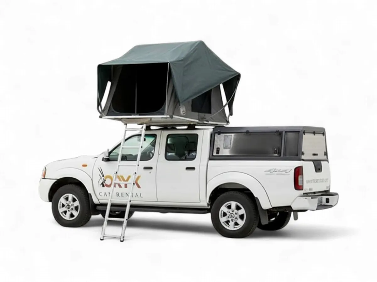 Toyota Hilux mit Camping für 2