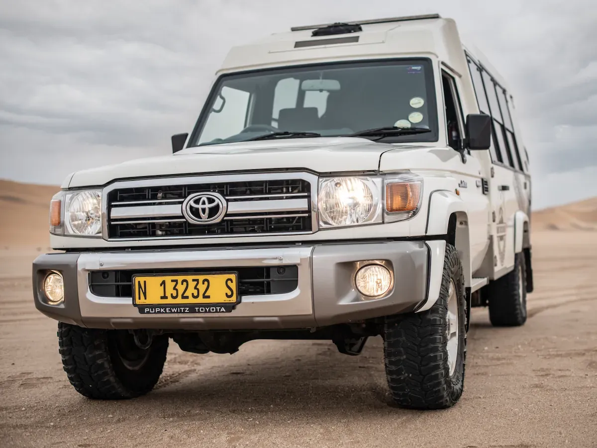 Toyota Land Cruiser Stretch 8-Sitzer